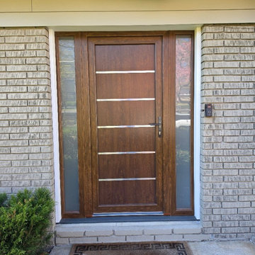 Manux 8415 Walnut, with 2 sidelites