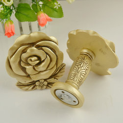 QYN16 Resin Antique Yellow Floral Curtain Tieback Holdbacks in Antique Yellow Co - Window Treatment Accessories