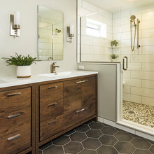 Main floor Bathroom