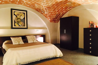 Contemporary bedroom in Rome.