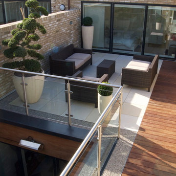 Minimalist Roof Terrace
