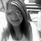 Amanda Warren's photo
