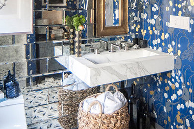 Example of a classic bathroom design in San Francisco