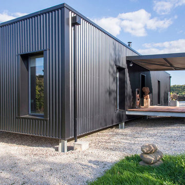 Nhà container độc đáo của một nghệ sĩ ở Pháp