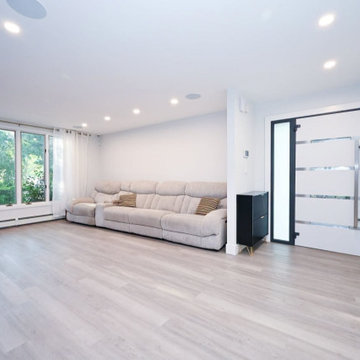 Deux 1105 Grey with Frosted Glass sidelites