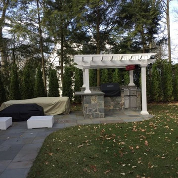 Outdoor Kitchens/ Firepits