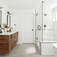 405 Juniper Bathroom