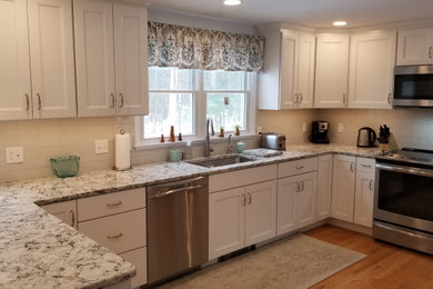 Example of a kitchen design in Providence