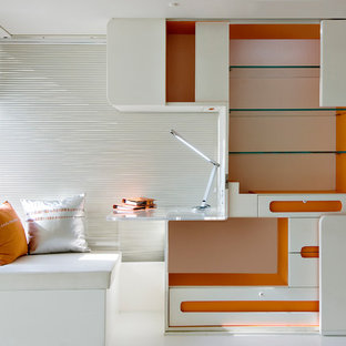 This is an example of a modern home office and library in Pune.