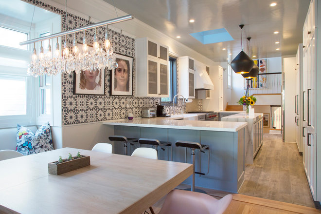 Kitchen by Margot Hartford Photography