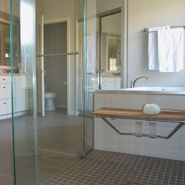 Universal design Master Bath