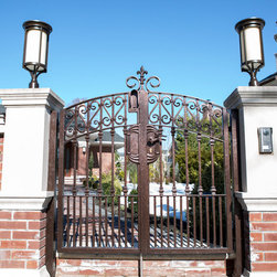 Custom Quality Fence. - Home Fencing And Gates