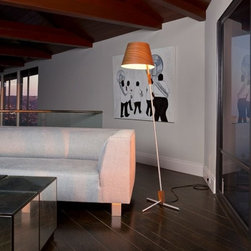 Fas LED Floor Lamp - Lamps