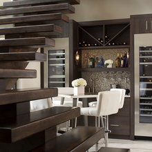 BAR & GAME AREA