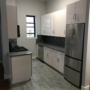 Small Traditional White Kitchen
