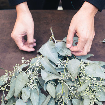 Houzz DIY: How to Make a Festive NYE Centerpiece with Bud Botanical