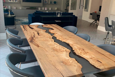 Design ideas for a contemporary kitchen in Surrey.
