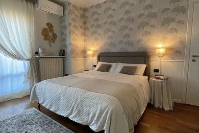 ミラノにあるトラディショナルスタイルのおしゃれな寝室のレイアウト