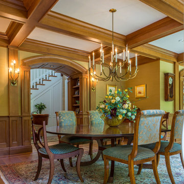 Traditional Dining Room
