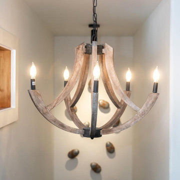 RUSTIC BROLLY CHANDELIER DETAIL