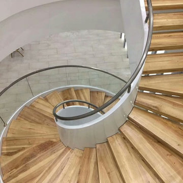 Commercial Curved Staircase Wood Tread Glass Railing