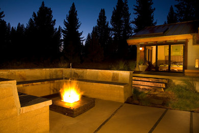 Patio - rustic patio idea in Sacramento