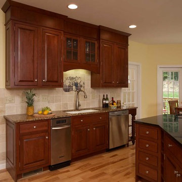 Hooksett Kitchen for Entertaining