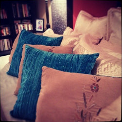 DeeDecors Exclusive Linen Collection - Products