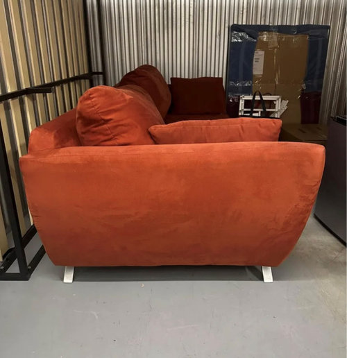Is this a West Elm couch?
