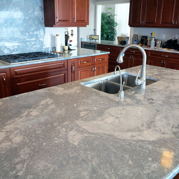Super White Quartzite Kitchen Countertop