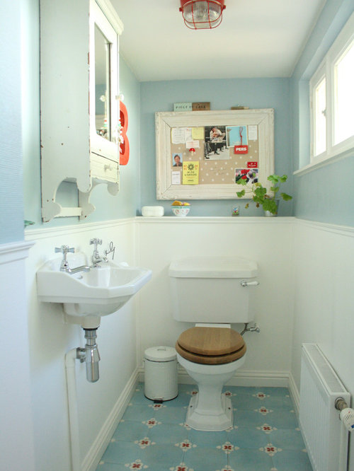 Eclectic bathroom idea in Amsterdam Eclectic Bath Amsterdam Eclectic Bath Amsterdam Eclectic bathroom idea in Amsterdam