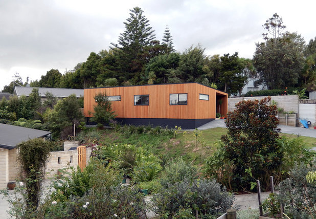 Contemporary Exterior by BK Design