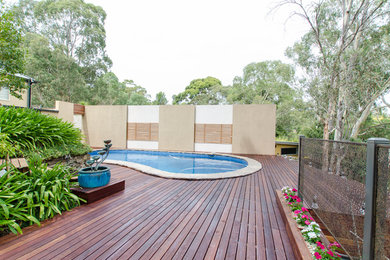 Two level deck featuring pool deck