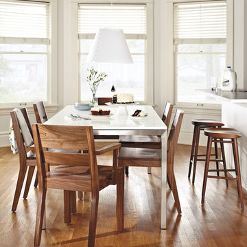 Portica Table by R&B