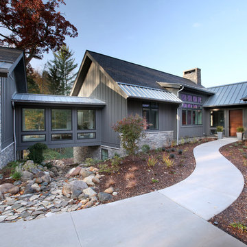 Thornapple River Residence - Hard Topix Precast