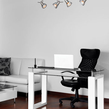 Versahl Adjustable Spotlight Pendant above Desk