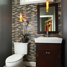 main level 1/2 bath