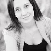 Megan Ward's photo