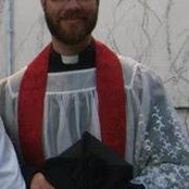 Foto de Fr-Robert Laws Sjc