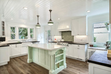 Inspiration for a craftsman kitchen remodel in San Francisco