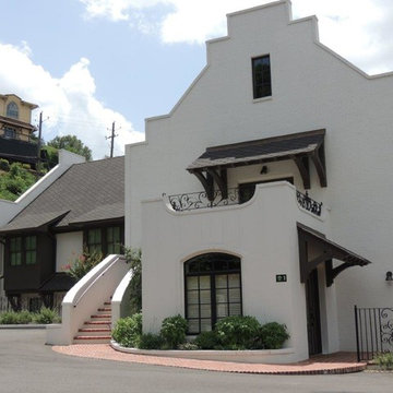 Jaguar Apartments