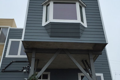 Arts and crafts exterior home photo in San Francisco