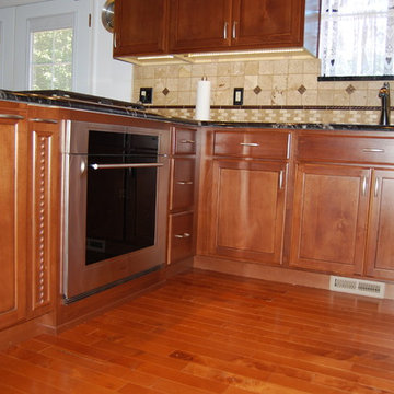 Traditional Alder Kitchen