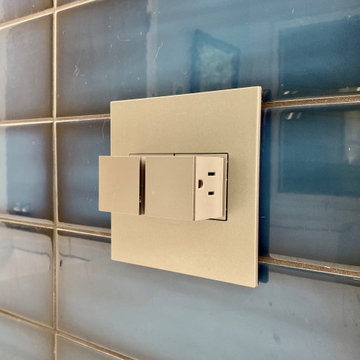 Pull out outlet