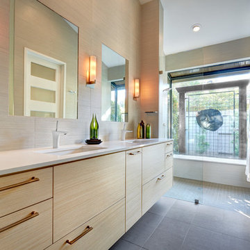 Golder River Buddha Master Bath
