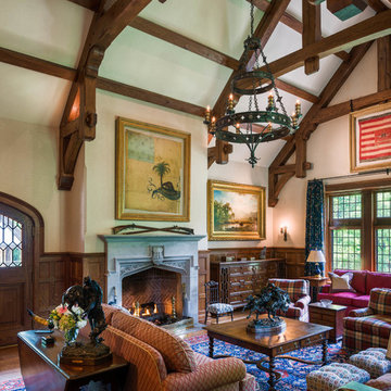Traditional Living Room