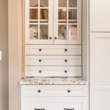 Traditional Two Toned Kitchen