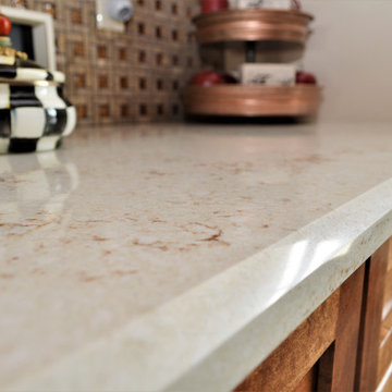 Hobart, IN. Haas Signature Collection. Rustic Maple Kitchen