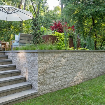 Retaining Wall | Sleek Patio Design | Modern Patio & Landscape