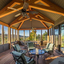 Screened in porch